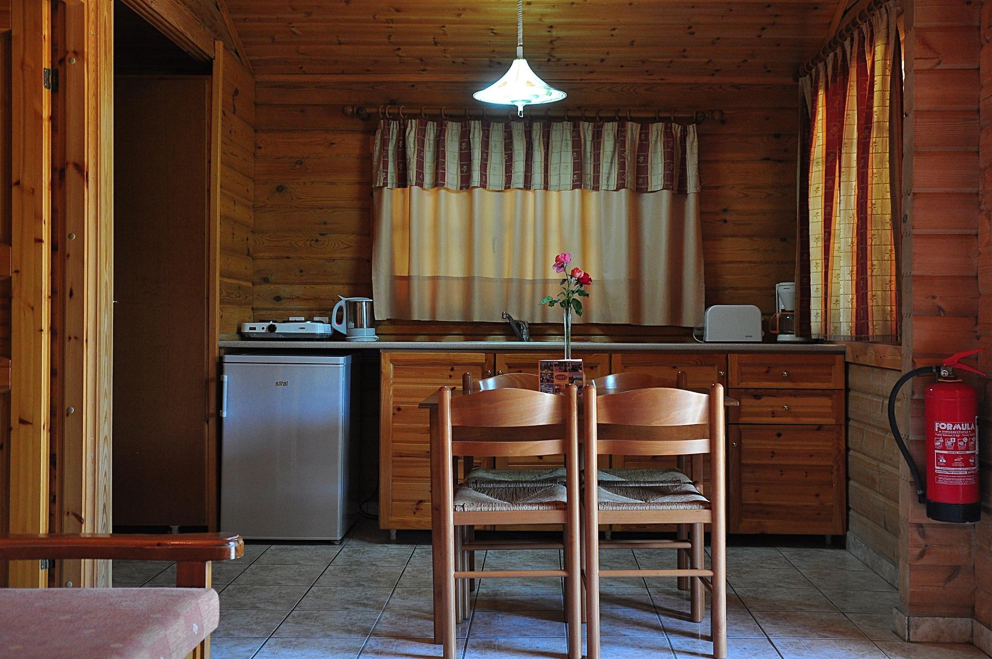 Sandys Studios Apartments And Log Villas Psalidi  Zewnętrze zdjęcie
