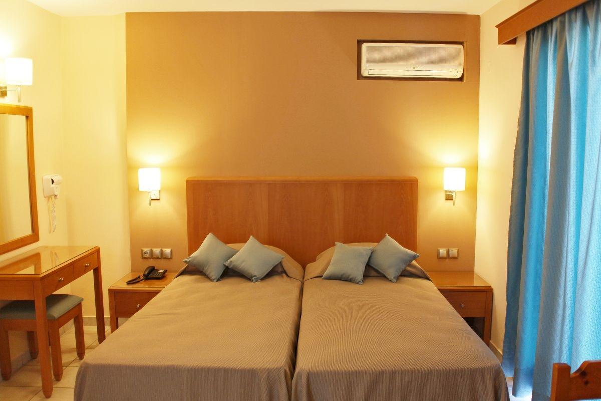 Sandys Studios Apartments And Log Villas Psalidi  Zewnętrze zdjęcie