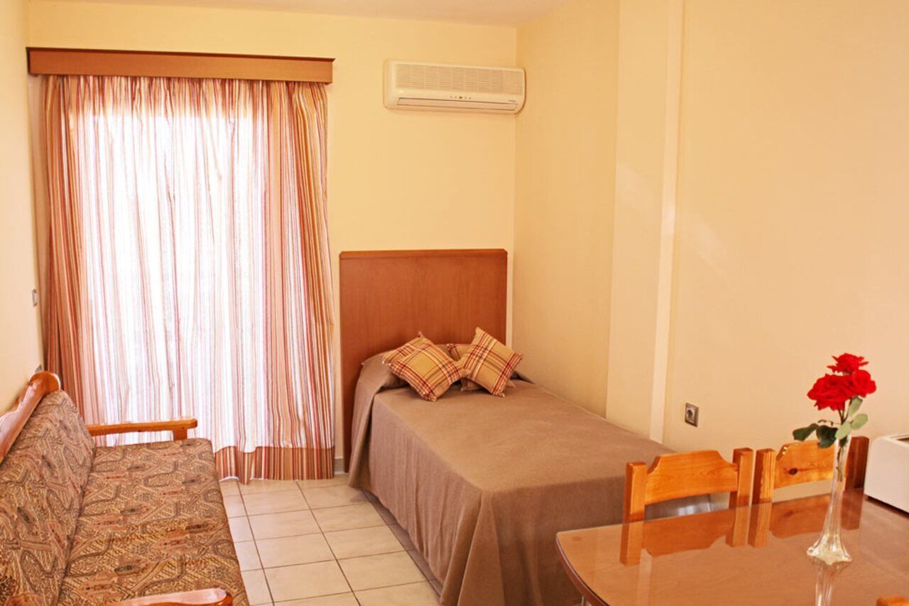 Sandys Studios Apartments And Log Villas Psalidi  Zewnętrze zdjęcie